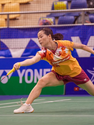 Nguyễn Thùy Linh ngoạn mục vào bán kết giải cầu lông có tiền thưởng 6 tỉ đồng