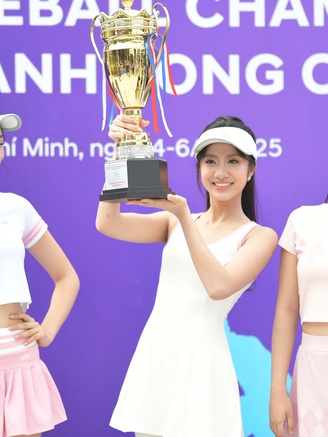 Hoa hậu Hà Trúc Linh cùng dàn bóng hồng khuấy động giải pickleball Việt Nam 