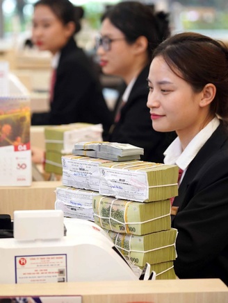 Xung quanh khả năng bỏ room tín dụng