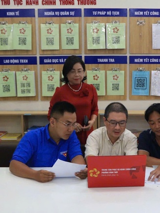 Hỗ trợ người dân tiếp cận dịch vụ công trực tuyến nhanh chóng, tiện lợi