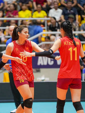 Bóng chuyền nữ Việt Nam khẳng định sức mạnh, thiếu Bích Tuyền vẫn thắng dễ Indonesia ở SEA V.League
