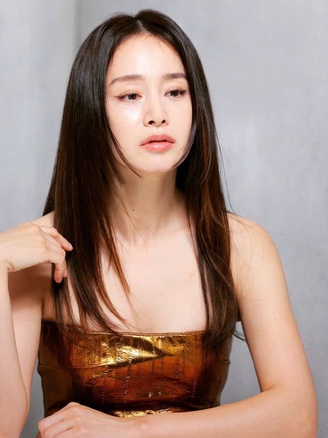 Kim Tae Hee chứng minh sức hút dù không dùng mạng xã hội