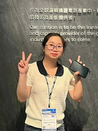 Mới sinh viên năm thứ 3 đã giành được học bổng thạc sĩ ở nước ngoài