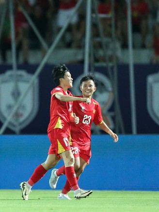 Đội tuyển nữ Việt Nam đánh bại Thái Lan 1-0, giành ngôi đầu bảng A đầy thuyết phục