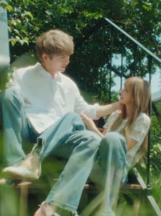 Sự thật về danh tính bạn trai cũ của Lisa (BlackPink)