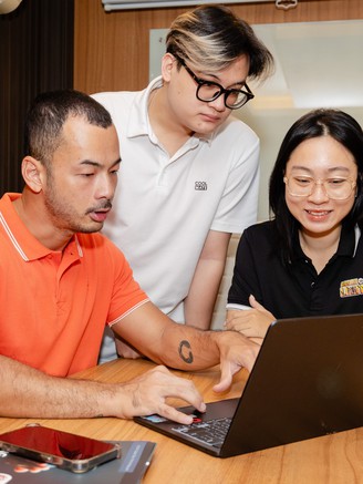 EQ, ngoại ngữ giúp tăng lợi thế cạnh tranh thời AI ra sao?