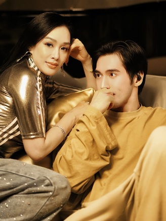 'Bom sex' gốc Việt Chung Lệ Đề biết ơn chồng trẻ đồng hành lúc khó khăn