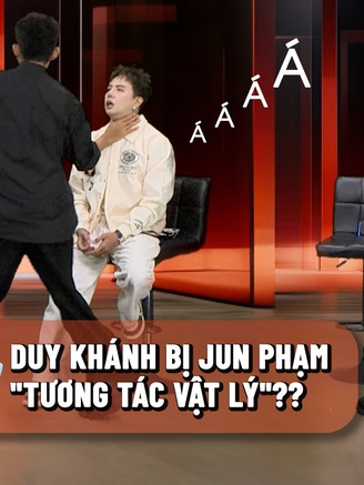 Duy Khánh bị Jun Phạm 'tương tác vật lý' trên sóng livestream On Trending