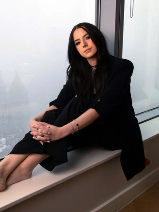 Nữ nhà văn sinh con thứ 13 cho tỉ phú Elon Musk giờ ra sao?