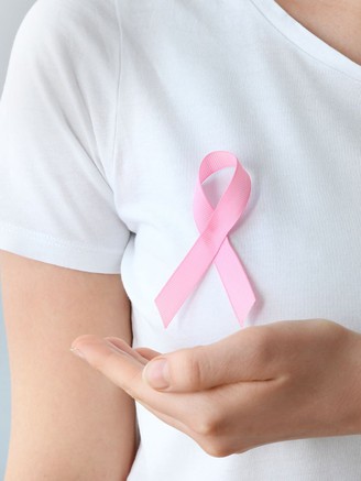 Vì sao có tình trạng kháng thuốc nội tiết trong ung thư vú?