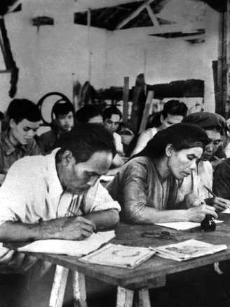 80 năm trước phong trào Bình dân học vụ thế nào?