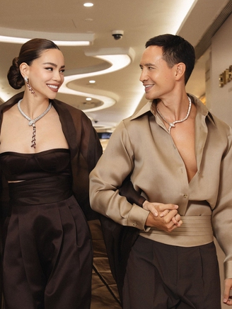 Vợ chồng Hồ Ngọc Hà - Kim Lý diện nữ trang gần 30 tỉ đồng