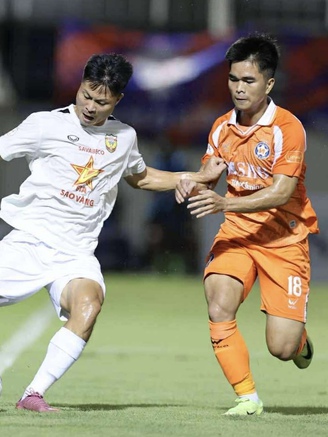 CLB Đà Nẵng thua cay đắng bởi bàn thắng phút bù giờ của đội Hà Tĩnh