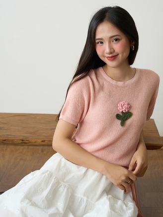 Phối đồ thu 2025 sang, xịn với áo mongtoghi, áo polo dệt kim thanh lịch