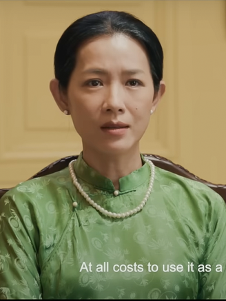 'Bóng hồng' hiếm hoi trên bàn đàm phán trong phim 'Mưa đỏ' là ai?