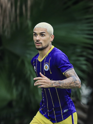 Cựu cầu thủ U.16 Barca có tên Việt Nam, đá V-League với tư cách nội binh: Đỗ Hoàng Hên!