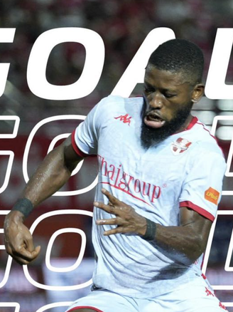 CLB Hải Phòng chơi thăng hoa, đưa SLNA 'trở lại mặt đất': Thắng 2-0!