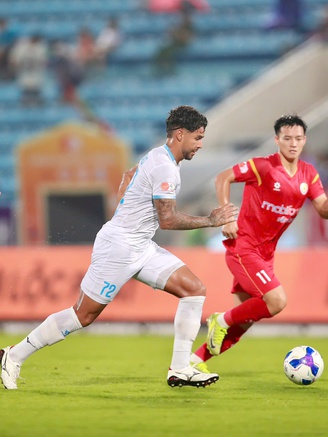 Bị ‘sao’ U.23 Việt Nam chọc thủng lưới, Nam Định vẫn ngược dòng ngoạn mục đánh bại PVF-CAND