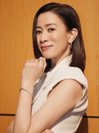 Xa Thi Mạn sống độc thân, tuyên bố 'đang hẹn hò với công việc'