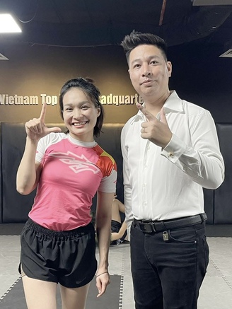 Cận cảnh ‘cô gái MMA’ gây bão mạng, học võ để đủ khả năng tự vệ
