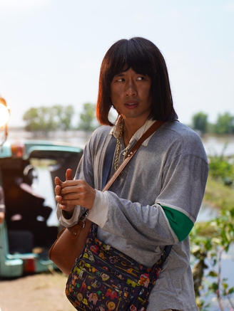 'Làm giàu với ma 2': Khi dàn diễn viên không ngại 'lầy lội' để tạo tiếng cười