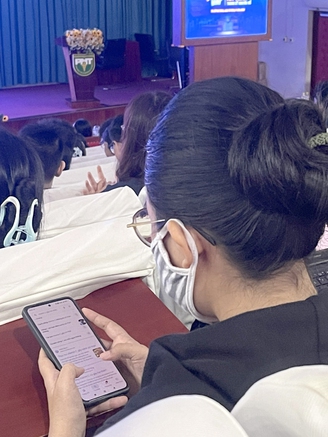 Tân sinh viên là đối tượng rất dễ bị 'bắt cóc online'