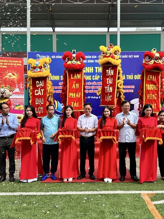 TP.HCM: Phường Bình Trưng khánh thành sân bóng đá sau nâng cấp, sửa chữa