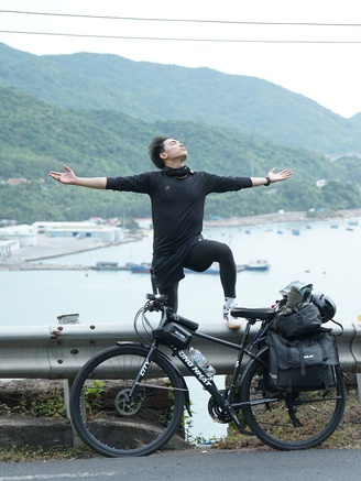 Chàng trai đi xuyên Việt bằng xe đạp để đánh dấu sự trưởng thành