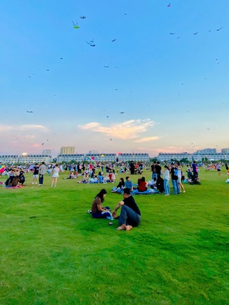 Những địa điểm picnic rất 'chill' ngay trong lòng thành phố được nhiều người yêu thích