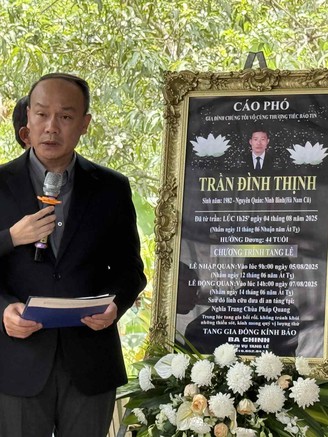 Tiễn đưa trọng tài Trần Đình Thịnh về nơi an nghỉ cuối cùng, Tổng thư ký VFF nói lời nghẹn ngào!