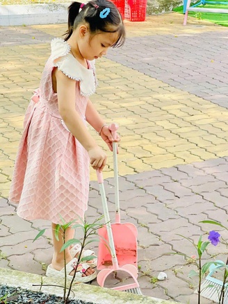 Có phải trẻ đến trường mầm non... toàn chơi?