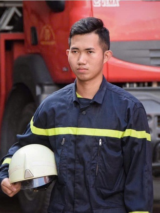 Từ chiến sĩ phòng cháy chữa cháy tới thầy giáo dạy văn ở TP.HCM