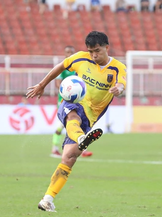 HLV Park Hang-seo xuất hiện, CLB Bắc Ninh thắng kịch tính tại Thống Nhất