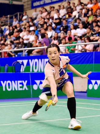 Nguyễn Thùy Linh: ‘Tôi sẽ cống hiến hết khả năng, dành tặng người hâm mộ’ 