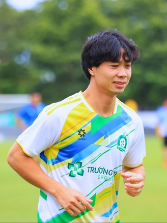 Đội trưởng Công Phượng báo tin vui cho Trường Tươi Đồng Nai