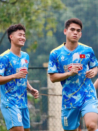 Trận U.23 Việt Nam và vòng loại châu Á không dùng VAR, trang phục đỏ ra quân: Màu may mắn!
