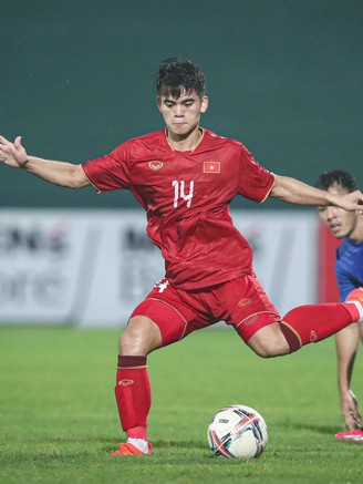 HLV Singapore khen U.23 Việt Nam 'đẳng cấp châu Á', HLV Yemen cảm ơn ông Kim vì...