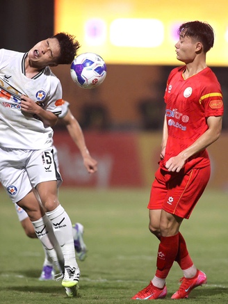 U.23 Việt Nam tỏa sáng, PVF-CAND và Đà Nẵng rượt đuổi tỷ số cực gay cấn: 4 bàn chia đều!