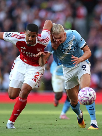 Haaland ghi bàn cực sớm, Man City vẫn ‘cay’ vì Arsenal gỡ hòa phút 90+3: HLV Pep không bực mới lạ!