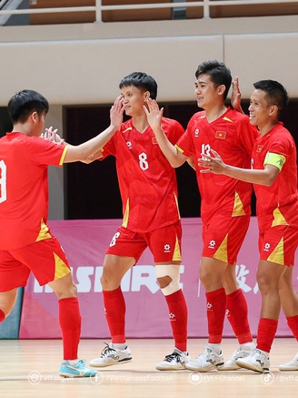 Lịch thi đấu đội tuyển Việt Nam hôm nay: Đối đầu chủ nhà Trung Quốc, thách thức lớn