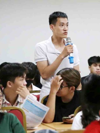 Trở lại giảng đường sau nhiều năm đi làm