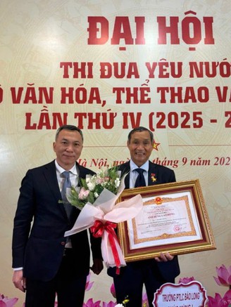 HLV Mai Đức Chung nhận danh hiệu Anh hùng Lao động: ‘Tôi rất cảm động và hạnh phúc’
