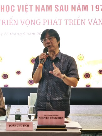 Từ phim 'Mưa đỏ': Yêu cầu nhà văn chép như nhà lịch sử là nhầm lẫn