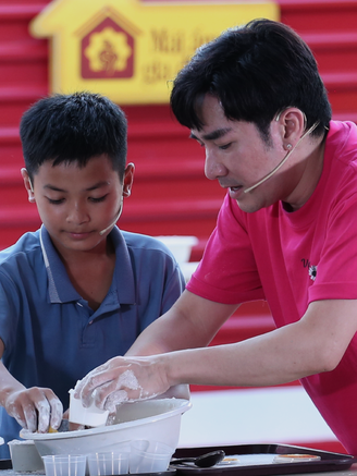 Lý do khiến Quang Hà khóc nghẹn trên truyền hình