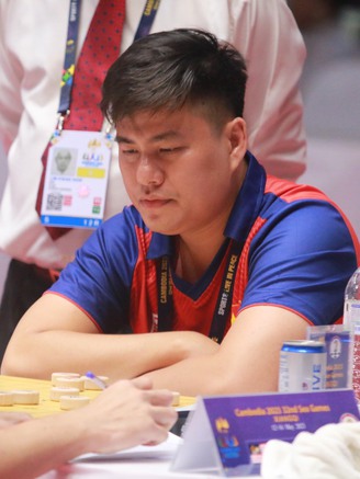 Nóng: Đánh bại kỳ thủ Trung Quốc, Lại Lý Huynh được thưởng 1,1 tỉ đồng vì vô địch cờ tướng thế giới