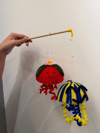 Lồng đèn Trung thu labubu, babythree, con sứa... được săn đón mấy ngày qua