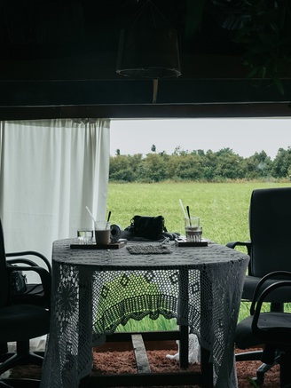 Quán cà phê hương đồng gió nội 'níu chân' giới trẻ Cần Thơ