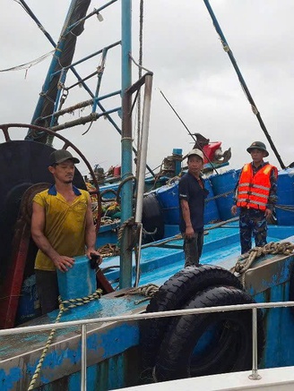 Bão số 10 (Bualoi) duy trì tốc độ 30 km/giờ trên vùng biển Quảng Trị - Đà Nẵng