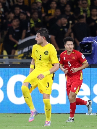 Nóng: FAM có dấu hiệu ‘bấn loạn’ còn sao nhập tịch gỡ cờ Malaysia trên hồ sơ, mọi chuyện rõ ràng?