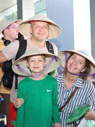 Hơn 30 chuyến bay đưa khách Nga đến Khánh Hòa mỗi tuần, du lịch khởi sắc